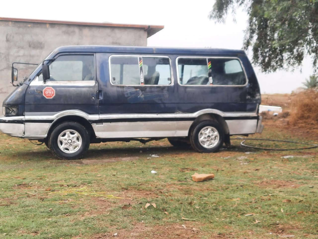 السلام عليكم كيه بسته للبيع موديل 94 كهربائيات حداديه ومكينه وكير وبور خير من الله السياره عايزه بس دوشمه  راعيه ماندله 
السعر 20 وبيه مجال ***********
