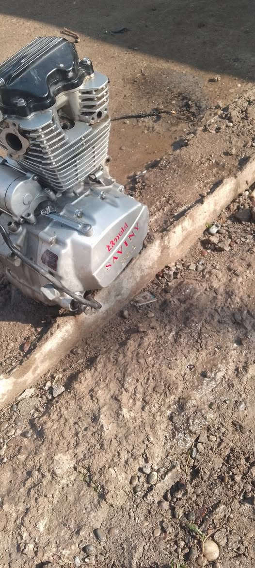 للبيع محرك سيفان معمرجديد جاهز السعر 100 المكان الجدعه ***********
