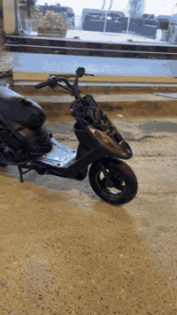 دراجه ماكس للبيع السع ٦٠٠ عنوان بصره معقل دراجه كامله كلها شغاله رقم الهاتف *********** فقط واتساب
