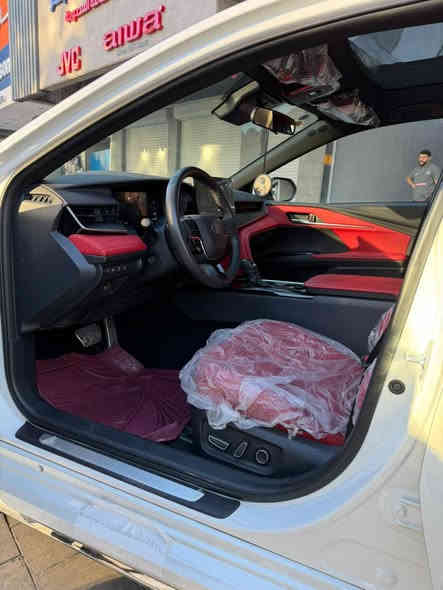 ✔️TOYOTA CAMRY XSE FULL 2.0 360 HYBRIDE 2025⚡️⚡️

تويوتا كامري 2000 سيسي فول مواصفات هايبرد 2025 مرقم بغداد وكامل

ماشية 860 كيلو يعني اقل الالف بعدها زيرو

السعر : 43 مليون عراقي

المواصفات‼️

*حجم المحرك 4CYLINDER 2.0L 

*مرتبط بناقل حركة أوتوماتيك

*مفتاح التشغيل بصمة 

*بانوراما

*اريل نفكيتر 

*حساسات أمامية 

*حساسات خلفية 

*رادار

*لايت زينون + LED 

*كشافات 

*بك لايت LED 

*حجم الاطار 235/40R19

*ويل كب 19

*4 دسك

*حساسات ضغط الاطارات 

*اشارة في المرايا الجانبية 

*المرايا قابلة للطي كهرباء

*ماسحة خلفية 

*عدد AIR BAG 9

*هاند بريك كهرباء 

*ا ABS

*دشبول ديجتال 

*شاشة Apple Car play 

*5كاميرات 360 درجة

*مثبت السرعة Cruise 

*المودات والاوامر الصوتية

*ا Bluetooth 

*مخرج منفذ الطاقة 

*تتسع المقصورة ل 5 ركاب

*المقاعد جلد+كهرباء

*قطعتين تبريد

*تحديد المسار

*أوضاع القيادة Drive Mode 

*أوتو هولد 

*نظام مانع الانزلاق 

*حاملات الأكواب 

*تطعيم الدواخل ألمنيوم 

📍مكان السيارة بغداد زيونة
للااستفسار
☎️ ***********
