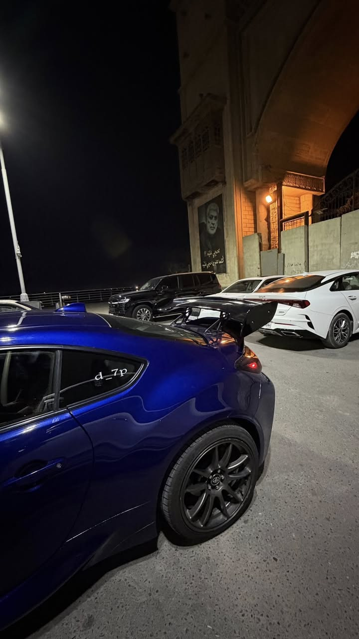 تيوتا GR 86 بريمر
2023
 ضربتها جاملغ ايسر وبنيد 
السياره فول مواصفات
سعرها 165 ورقه
مكانها البصره 
***********
