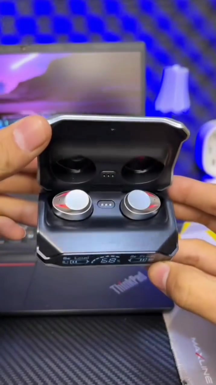 earphone  بس موعادي يعني شلون
هذه السماعه 
تكدر تشحن تلفونك منه 
وسعر القطعه 8 
توصيل لكل المحافظات 5
تاخذ قطعتين احسبهن الك ب15 وتوصيلك يكون علينه☺️


**إذا كنت صاحب هذا الإعلان وتريد حذفه لأي سبب، رجاءا أرسل رسالة إلى الدعم الفني**