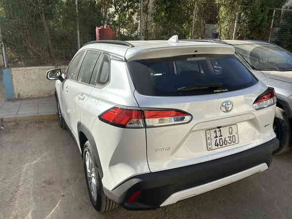 كورلا كروس موديل 2025 مرقم بغداد ماشية 2000 كيلو فقط 
• لايت زينون
• بك لايت LED
• ويل كب
•بلوجكترات 
• مقاعد مخمل 
• شاشة وسطية + كامرة خلفية
• بصمة ودخول ذكي
• فتحة سقف سلايد روف
• سبويلر قمارة
• تحكم مقود جانبين
• رادار + تحديد مسار
• هاند بريك كهرباء + أوتو هولد
• درايف مود + مانع انزلاق
• السيارة مغلفة دعامية امامية  ومازدات ومرايات ppf اصلي
عازل حراري للجام  
• السعر 24 مليون

•رقم الهاتف ***********
