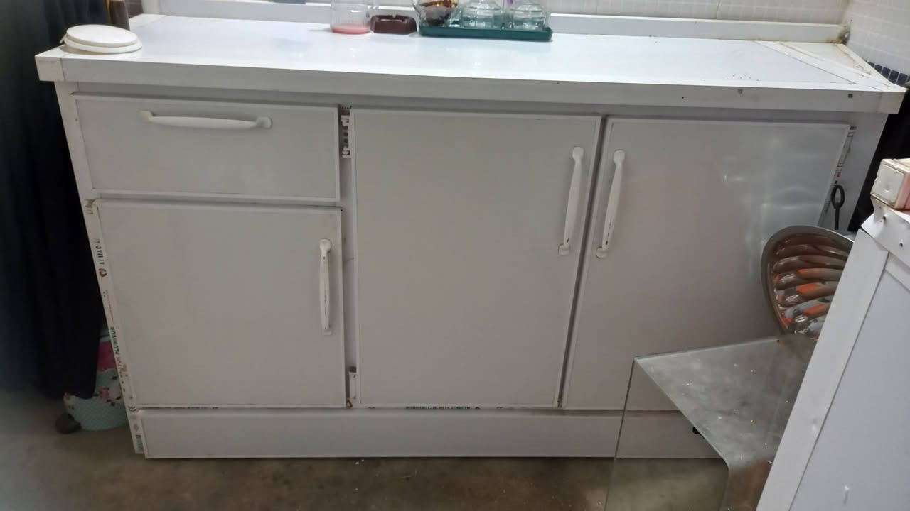 سلام عليكم ٤قطع
سنك متر و٨٠  /كاونتر متر ونص /قطعتين ملحق وحدة متر ونص وثانية متر
ب٣٥٠ كربلاء


**إذا كنت صاحب هذا الإعلان وتريد حذفه لأي سبب، رجاءا أرسل رسالة إلى الدعم الفني**