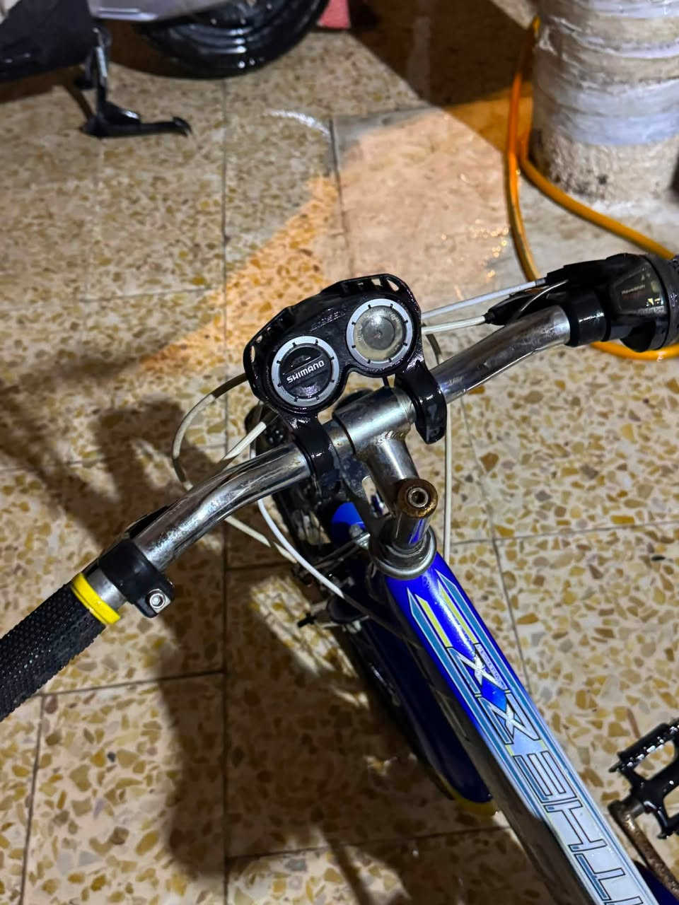 سلام عليكم بايسكل لبيع جديد كلش شخط ما بيّ الدينمو مالته حساس بس بال ضلمه يشتغل
بدلات خلفيه 8نمر
حجم 20
جسد والويل المنيوم
باله امريكي
سعر 100
مكاني بصره قديمه
***********
