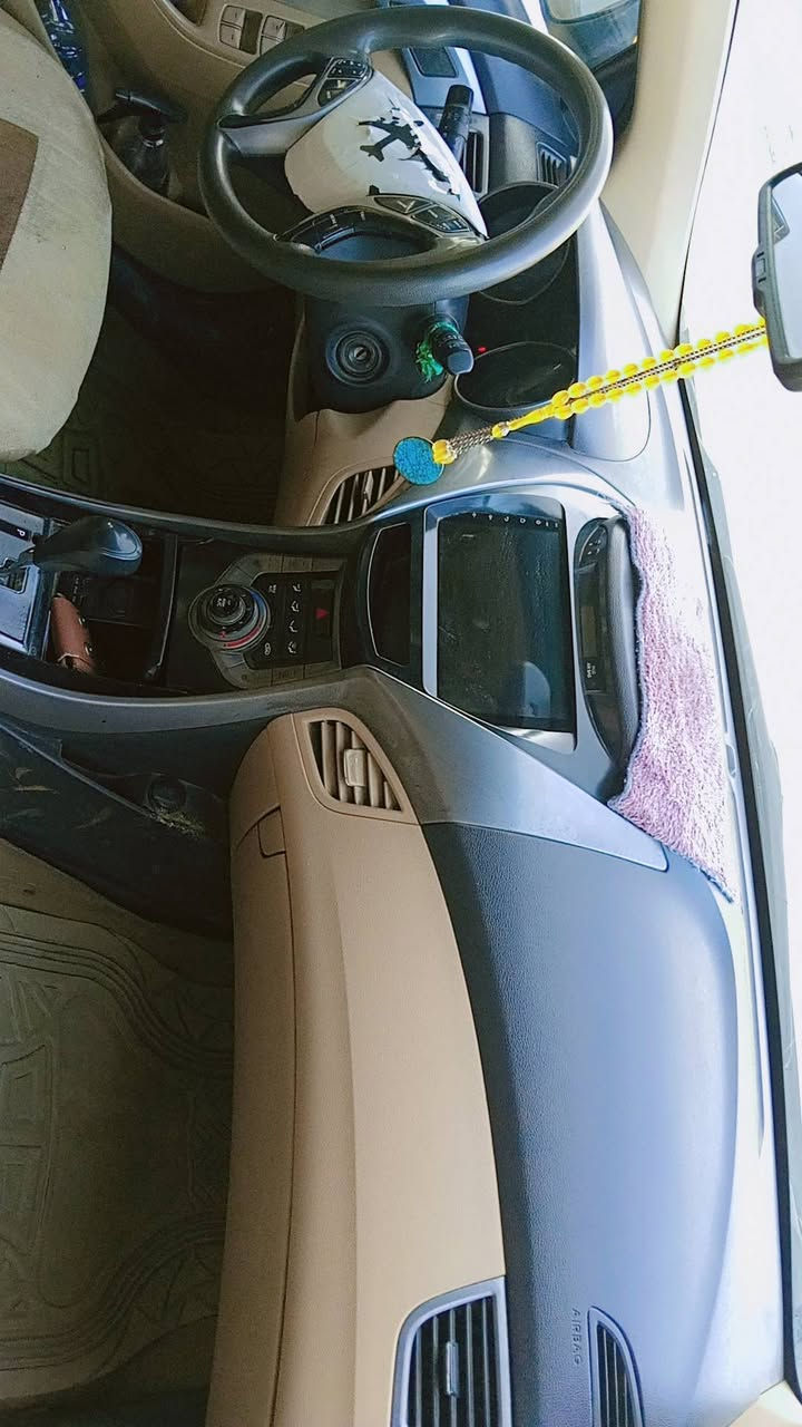 السلام عليكم النترا 2013 امريكيه جاملغ وبنيد وبارد بالجاملغ الخلفي فقد كير ومحرك جديد ومامفتوح صدر امامي جديد سياره جاهزه برغي مابيه نقص باسمي تحويل ثاني يوم السياره نص فول
العنوان بابل الهاشميه 
***********
