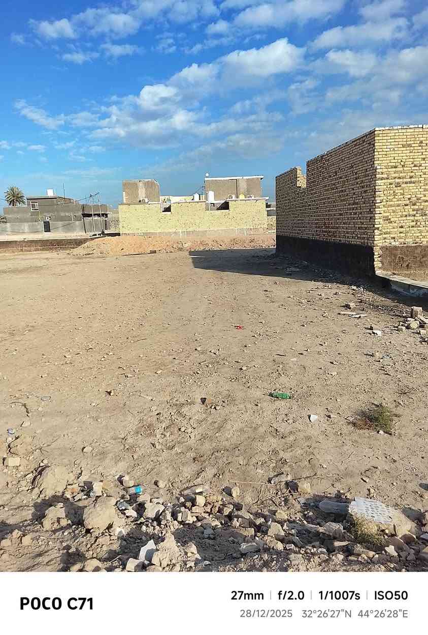 السلام عليكم قطعه ارض للبيع مساحة 200 متر 
الواجهة 7متر والطول 28متر  عنوان / حلة منطقه الجنابيين في النموذجية  للاستفسار الاتصال على  الرقم 

***********
