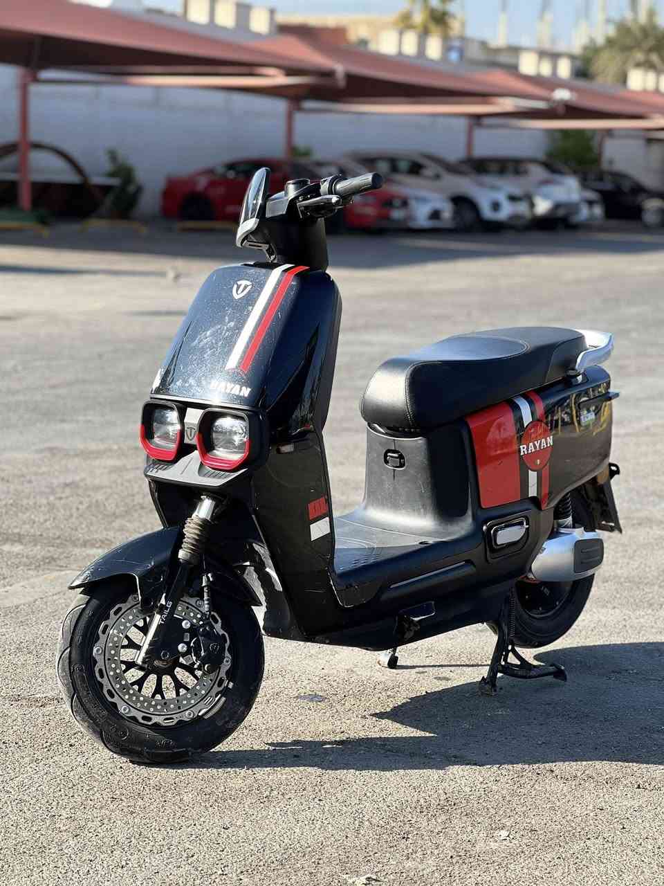 سلام عليكم
وحش الكون للبيع🔥

البطاريات🔋شرط كفاله عامه شرط الفحص

زنون عالي ناصي شرط🔦

اشاير رباعي خلفي امامي شرط

هورن بوش🔊

زوج مري ✅

ستاند تعليك ستاند صفح 🔱

زوج تايرات بل جيس بل جيس شرط ⚫️

بصمه+سويج🗝️

ستيرن ينقفل🔐

تشغل عن بعد+تفتح بصمه+تقفل بصمه وشرط بصمه vib🔥

شاحنه اصليه شركه تاج بلادي مالتها🔌❤️‍🔥

جنطه حجم كبير ✅

بك لايت خلفي شغال وبي نقش شرط النقش والجمال والحمار البي بوايي❤️‍🩹

ملاحضه 
الدراجه بيها شخوط بسيطه حيل اصلاً ممبينه ولا عبالك مشخطه الصور كدامك تحكم وبعد احلى من الصور شرط 

 السعر 700 وبيها مجال اتصل وادلل

رقم الهاتف اي ستفسار وتساب+ رقم

***********
