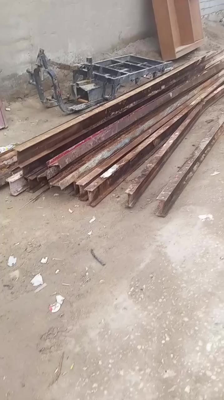 شيلمان للبيع
***********
