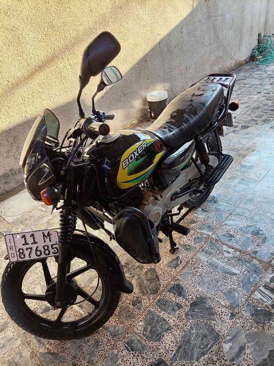سلام عليكم دراجه بوكسر مرقمه للبيع مديل 21 محسوبه ع 22 مكينه ما مفتوحه مكاني بغداد بمدينة الصدر *********** بي واتساب
