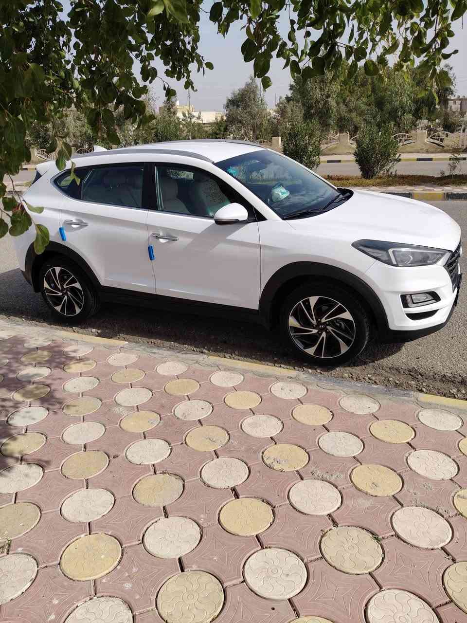 السلام عليكم
توسان خليجي2019 مكفولة من الضربة عدا كارتات بسيطة مبينة بالسونار الموجود في الصورة ماشية 120 كم ،فول مواصفات عدا البانوراما ,السعر 185$
،للاستفسار ***********
