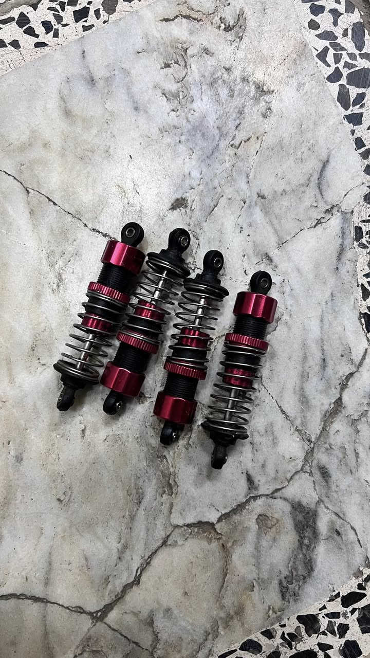 قطع غيار للسيارة Rc الي يفيدنه يدخلي خاص وتايرات مستخدم نضافة 90% راسلني خاص


**إذا كنت صاحب هذا الإعلان وتريد حذفه لأي سبب، رجاءا أرسل رسالة إلى الدعم الفني**