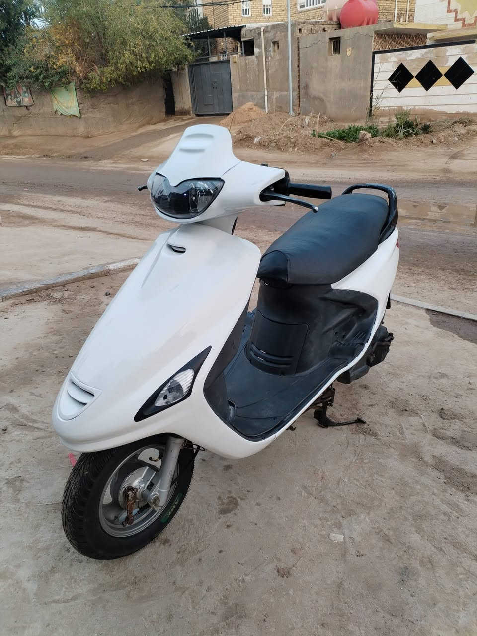 دراجه فراشه فحل حاويه ما ماشيه ما مفتوحه عل فحص كفاله كهربائيات كلهه شغاله لايت عالي ناصي اشاير كلشي شغال دبلات تايرات كله جديد مكينه بجيس فول نهضه ومعدل ناعمه السعر 650 المكان الديوانية الرقم ***********
