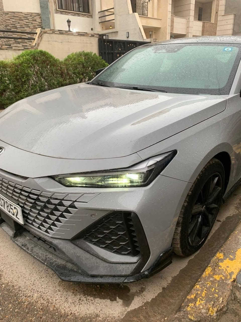 شانجان يوني   في2025 🚘
🔥 Changan Uni k🔥

 

السعر/33مليون وبيه مجال 

مكاني/كربلاء
‏الهاتف ***********

————————————————————————-

الاضافات على السيارة⬇️

شاشات 2اندرويد500$

دوسات كهربائيه جانبيه 500$.         

تخم داش كام

————————————————————————-📃 اليكم التفاصيل الآتية 👇🏻👇🏻

تسجيل DVR اثناء القيادة 

🚘 خليجي 

🚘 ماشية20الف كيلو فقط 

🚘 موديل 2025

⚙️ حجم المحرك 2.0L Turbo

⚙️ مرتبط بناقل حركة أوتو 8 نمر

⚙️ يبلغ عزم الدوران 390 نيوتن / متر 

🐎 بقوة 233 حصان 🐎🐎

🔑 مفتاح التشغيل بصمة 

🔑 تشغيل عن بعد 

🪟 بانوراما 

🚗 فتح الصندوق كهرباء 

🚗 دفع رباعي AWD 

‼️ اريل نفكيتر 

📍حساسات أمامية 

📍حساسات خلفية 

💡لايت زينون + LED 

🔦️ بك لايت LED 

🚘 قبضات أبواب شفط

🚘 دخول بصمة ذكي 

🛞 حجم الاطار 265/45R21

🛞 ويل كب 21

🛞 4 دسك

🛞 حساسات ضغط الاطارات 

✨️ اشارة في المرايا الجانبية 

✨️ المرايا قابلة للطي كهرباء 

🌧 ماسحة خلفية 

🎈عدد AIR BAG 6

🚗 هاند بريك كهرباء 

🚗 ا ABS 

🖥 دشبول شاشة ديجيتال 

🖥 شاشة Apple Car play 

📷 كاميرا دوارة 

📷 4 كاميرات 360°

💡الانارة الداخلية LED 

⭕️ مقود جلد حياكة  

🛣 مثبت السرعة Cruise 

🎶 المودات والاوامر الصوتية 

🎶 ا Bluetooth / T YPCE 

🔋شاحن هاتف Wireless 

⚡️مخرج منفذ الطاقة 

🔍فحص نظام السيارة 

🚘 انارة داخلية LED محيطية 

💺تتسع المقصورة ل 5 ركاب

💺المقاعد جلد

💺حركة المقاعد الأمامية كهرباء 

💺 تدفئة وتبريد المقاعد الامامية

💺ذاكرة مقعد السائق

💺تجاوي متحركة 

👶 مثبت مقعد الطفل ISOFIX 

❄️ تبريد شاشة 

❄️ قطعتين تبريد

🚘 أوضاع القيادة Dive Mode 

🧱 أوتو بريك ‼️

 🧱 رادار

⛷️ نظام مانع الانزلاق 

⛰️ نظام نزول المنحدرات 

🥤النظام الصوتي SONY

🚘 دبل اكزوس 

🚘 تطعيم الدواخل ألمنيوم   

وبيه بعد هواي  موصفات مذاكرهن
