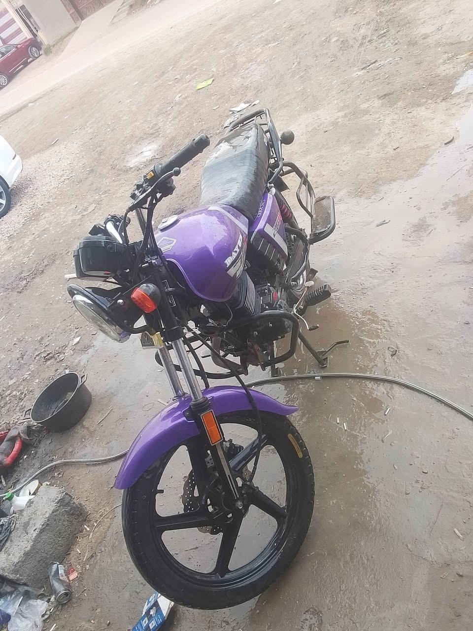 سلام عليكم دراجه للبيع دراجه نضيفه ما مفتوحه موديل 2025اتصل تفاصيل عله رقم ***********
