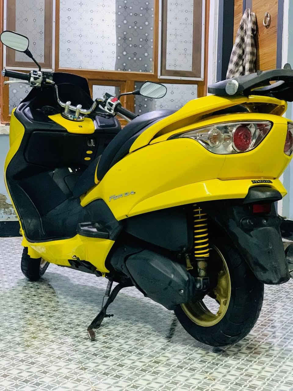 السلام عليكم
دراجه فورزه 0/9 نضافه خير من الله محرك مامفتوح نكره سلف السعر مليون ٦٠٠ وبيه مجال


**إذا كنت صاحب هذا الإعلان وتريد حذفه لأي سبب، رجاءا أرسل رسالة إلى الدعم الفني**