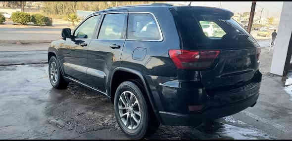 بيع او مراوس بأقل
جيب لاريدو موديل 2012 محرك3600 شرط 
رقم بغداد بأسمي 
شرط التحويل سنويه جديده هزه جديده 
بيه 3قطع بدون دواخل شرط
سياره فول مواصفات عدا الفتحه
كشنات جلد تحكم استيرن 
بصمة تشغيل +بصمة ابواب 
دخول ذكي..دفع رباعي 
كامره دواره ...شاشه قلاب 
صدر جديد طخم تاير جديد
 .سياره جاهزه مابيها نقص 
السعر 150 وبيه مجال 
مكان السياره موصل 
***********واتساب
*********** موصل
