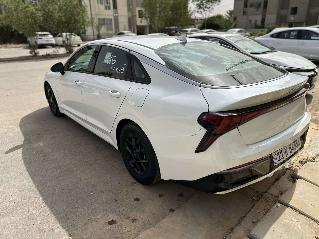 السلام عليكم 🌹
للبيع

Kia K5 موديل 2025

وارد أمريكي 🇺🇸

حادث بسيط جداً (شبرين بالجنطة فقط)

رقم الشاصي KNAG24J7XS5321428 لليحب يفحص ويتأكد ويشوف السيارة بيش طالعة من امريكا 

✅ السيارة دخول جديد

✅ مرقمة بغداد قبل يومين باسمي

المواصفات:

• محرك 4 سلندر 2500cc تنفس طبيعي

•ماشية 29400km (زيرو) 

• شاشة متصلة

• حساسات أمامية وخلفية

• كامرة 360 درجة

• رادار تنبيه تصادم

• رادارات جانبية مع اهتزاز المقود عند عدم الانتباه

• توقف تلقائي

• تحديد مسار

• قيادة آلية

• نقطة عمياء

• بصمة أبواب

• تشغيل عن بعد

• هاند بريك دكمة

• أوتو هولد

• 3 أنظمة قيادة:

(عادي – سبورت – مخصص)

💰 السعر المطلوب:

21,300$

(213 ورقة)

❌ أعتذر عن المراوس والأقساط

📞 للتواصل:

0780327741


**إذا كنت صاحب هذا الإعلان وتريد حذفه لأي سبب، رجاءا أرسل رسالة إلى الدعم الفني**