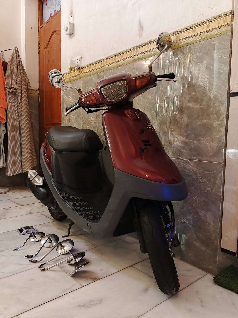 السلام عليكم
بطه 2003 دبل نظيف جدا حاويه مكينه ناعمه نكره سلف للبيع  السعر 800 بيها مجال للتواصل *********** واتساب
