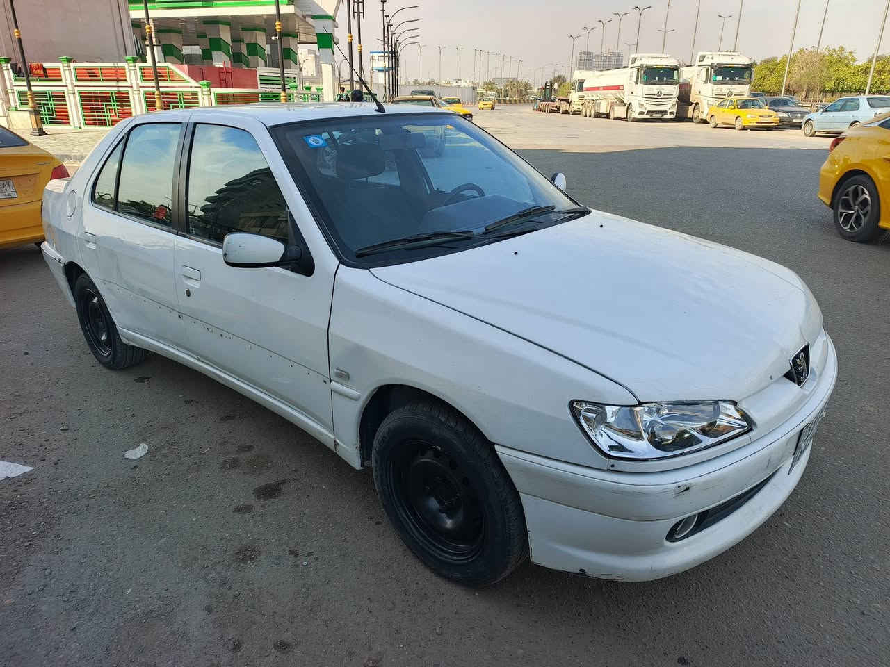 سلام وعليكم عندي بيجو ٣٠٦للبيع سيارة جديدة وما ماشية مكاني بغداد للاستفسار ***********
