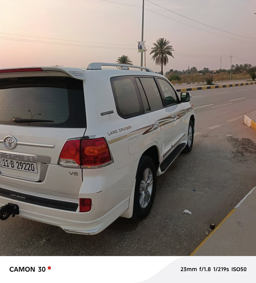 لاند كروز 2012ماشيه 126رقم بغداد سيارة باسمي بيه جاملغ خلفي مصبوغ بيه جاملغ وبنيد فتح مكاني بابل السعر 290,,,,***********,,,***********
