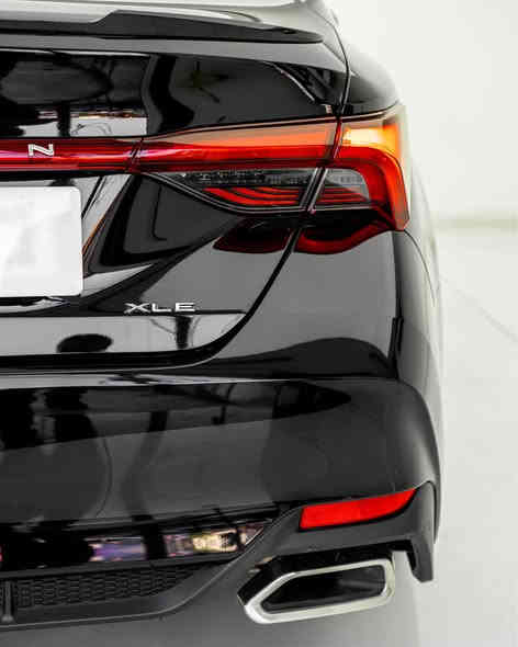 2022
‎کیلومەتر:31 هزار کیلومەتر
‎مەکینە :v6 
‎جوری سەقف: سلاید
‎کوشن: جلد+ھیتەر+تبرید+کارەبایی
‎دوخ:  كلين 
‎نرخ 350
‎رقم و سنوی جدید 
*********** دهوك
