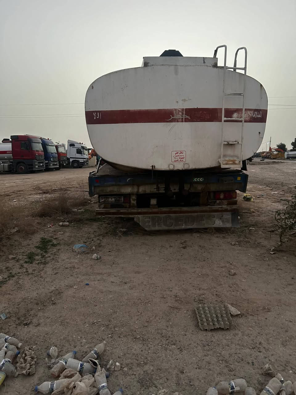 تانكي صهريج للبيع السعه ٣٥٠٠٠ السعر ٢٢ورقه وبي مجال /وعربانه اوربيه تك تاير ٣محور ١٢ /٥ للبيع السعر ٣٥ورقه وبيه مجال الاتصال/***********
