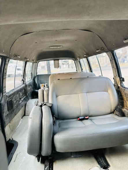 السلام عليكم منغولي شبوط 14 راكب مسكر رقم بغداد انكليزي 2005 أصل بأسمي هيئة وغرامات مصفرة كير محرك اكسل كفالة شواصي اربعه كفالة السيارة حدايدة وتخم تاير وباتري كلة جديد مناقصها برغي السيارة السيارة مكفولة من الضربة مرشوشة جمالية 
مكاني بغداد ابو غريب للاستفسار *********** 
*********** 
***********
