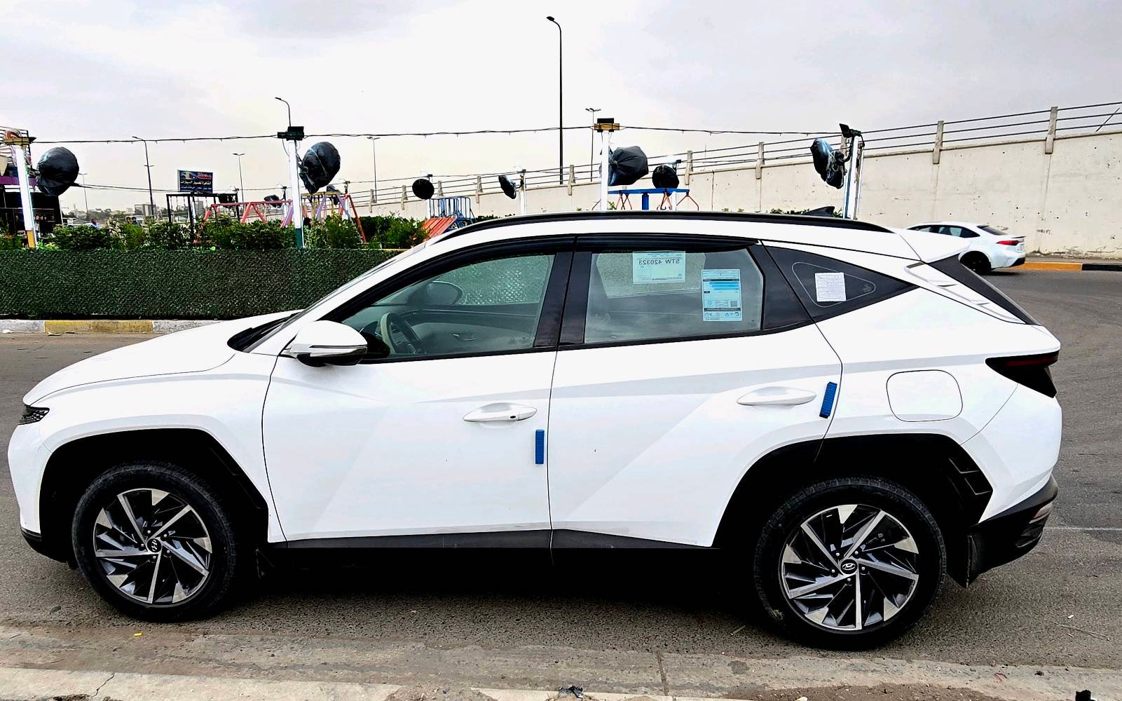 توسان ابيض  خليجي 2022 للبيع

رقم بغداد بأسمي 
_  مواصفات _  
بصمه 
 بصمه تشغيل
مري شفط + اشاير بالمري
تحكم كامل ستيرن
شاشة كبيرة لمس كار بلي + اندرويد اوتو
مقاعد تحكم كهرباء
كاميرا خلفية دوارة
حساس امامي + حساس خلفي
تبريد قطعتين
شحن واير ليس
3 انظمه قياده
اناره ترحيب
كراسي مغلفه جلد 
تشغيل كاميرا خلفية اثناء القيادة
هاند بريك بصمه
محرك 2000 دوش
ماشيه 74 الف 
السياره جديده واستخدام قليل
 فقط بارد  4 اصابع موضح بالصور 
سعرها 205 وبيها مجال قليل 
مكانها بغداد 
*********** 