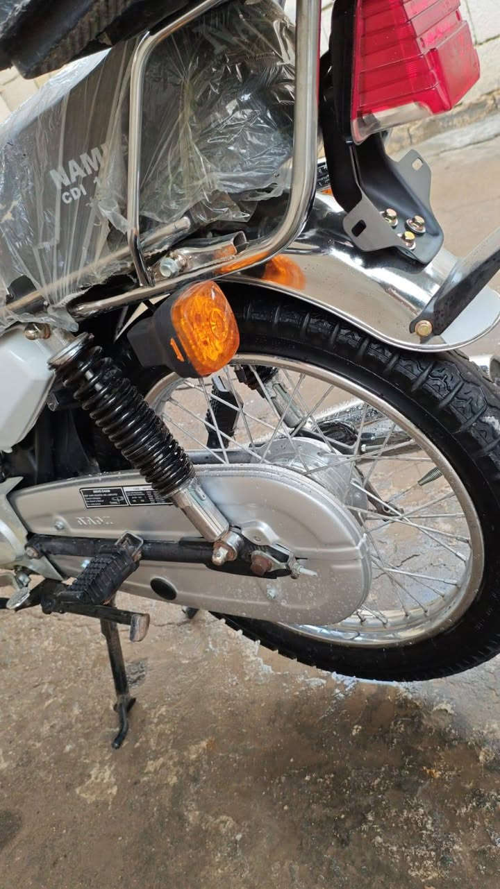 دراجة نامه شلامجة ادوات مكفولة من السرقة جاهزة وكامله كهربائيات كلها شغاله ما بيها نقص فقط بيها خيط تبخير سعر ٥٥٠ الف وبيها مجال قليل شراي خاص


**إذا كنت صاحب هذا الإعلان وتريد حذفه لأي سبب، رجاءا أرسل رسالة إلى الدعم الفني**