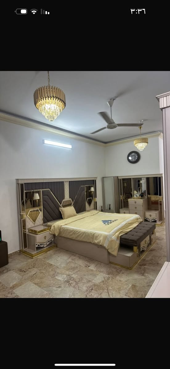 عرفة نوم تركي ضخمة استعمال قليل درجة اولى
11قطعة سعر الشراء 24$ورقة

سعر البيع مليونين 

‭0773 509 5307‬
