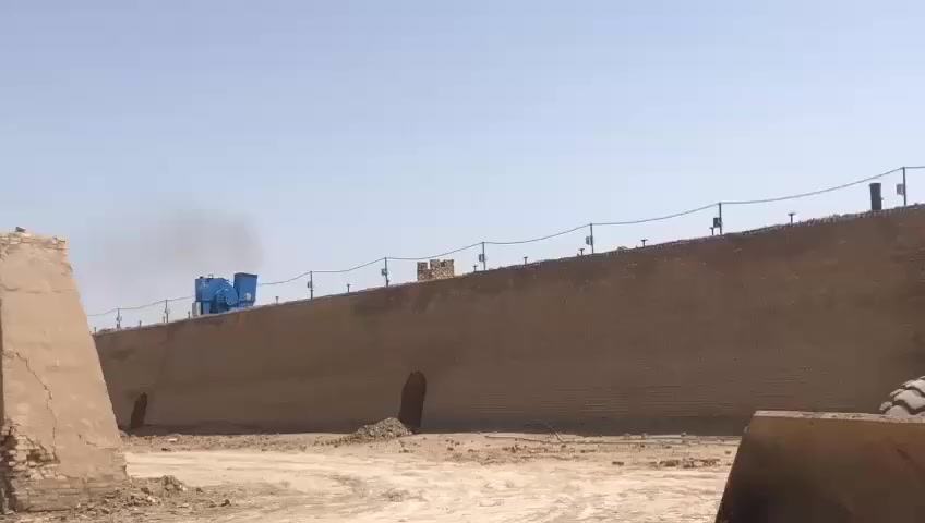 سلام عليكم
معمل طابوك لبيع 
80 دونم 
فران جديد 
خط نتاجي جديد 
معمل كامل من كلشي 
‭*********** 
‭0773 510 3107
