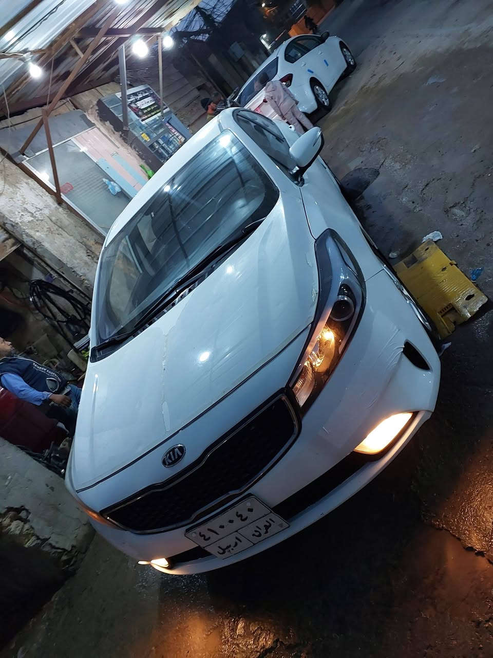 سلام عليكم سيراتو 2017 خليجي رقم اربيل بسم شركه تريد وكاله تريد تحويل سياره مكفوله  كفاله عامه ماعده حالوب بصيط السعر 130 بيه مجال بصيط الشراي يتصل غير متواجد عل فيس الرقم *********** مكاني نجف ناحيه الحريه
