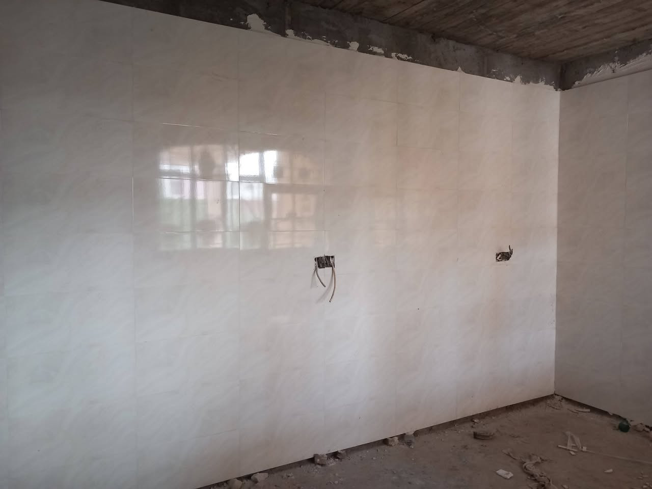 اسلام عليكم خلفه سيراميك جدراي رضيه بايات درج ***********
