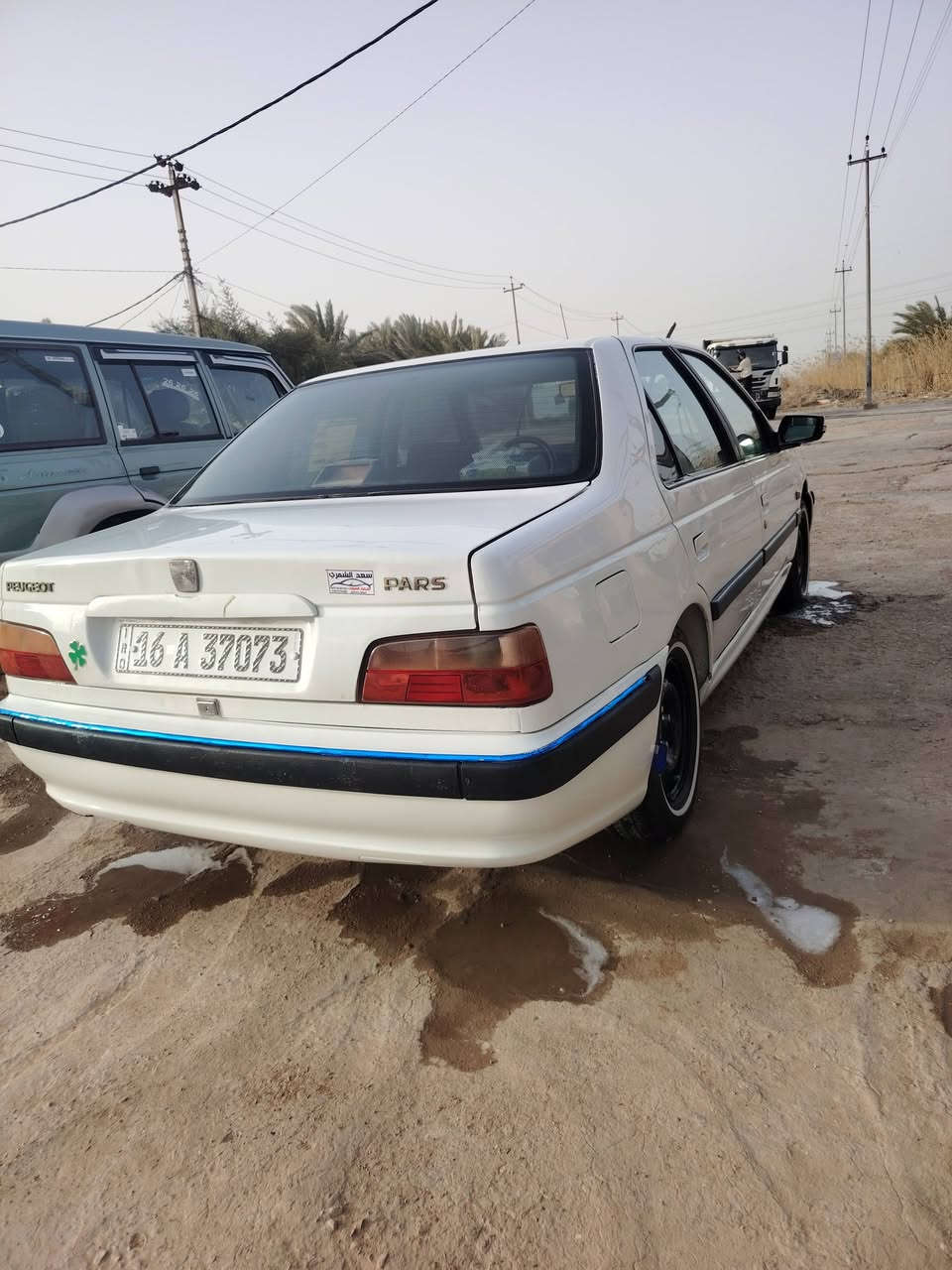 سلام عليكم بيجو بارص 2015
السيارة جاهزة تخم تاير كير مكينة حدادية مكفولة
السعر 55 وبية مجال ***********
