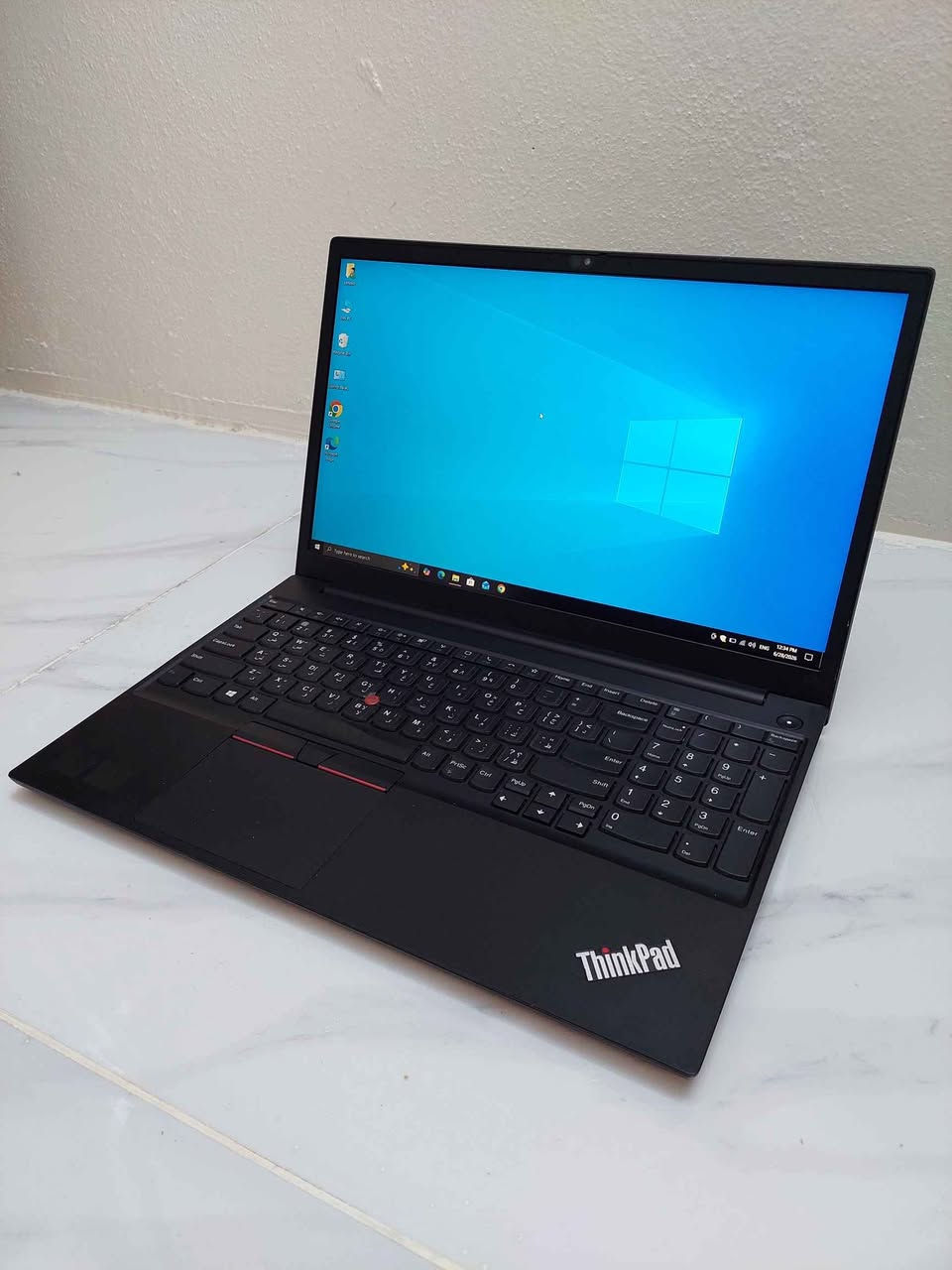 لينوفو E15
شاشة 1080 15.6 ips
معالج رايزن 5 4500u يتقارن ب i5 جيل 11
رام 8 كيكا
تخزين 256 m.2
كرت داخلي 2 كيكا vega 6 يشغل العاب متوسطة مثل gta v 
بطاريتة تاخذك من ساعتين الى 3 ساعات حسب الاستخدام
شاحنتة الاصلية موجودة ويا 65 وات تايب سي
السعر 275 و بي مجال بسيط للشراي
مكاني موصل و توصيل متوفر موصل, نينوى


**إذا كنت صاحب هذا الإعلان وتريد حذفه لأي سبب، رجاءا أرسل رسالة إلى الدعم الفني**