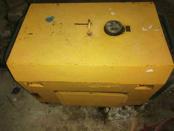 سلام عليكم مولده للبيع كاز للبيع20   انبير صافي . نص نكره تشتغل جاهزه سعر 300 بيه مجال للشراي مكاني نجف شارع المدينه هاذ رقم تليفوني ***********
