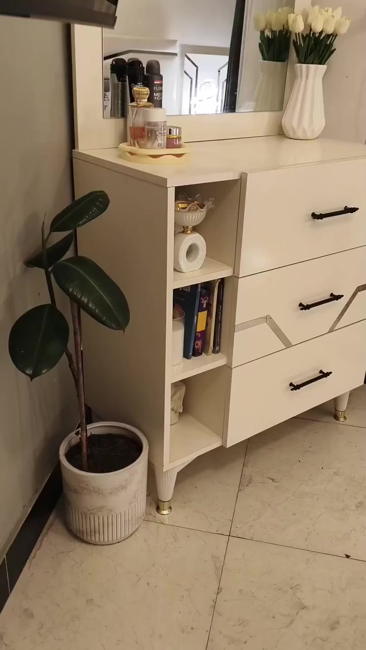 غرفة للبيع تركي
الغرفة خدش ما بيها جديدة استعمال شهر فقط سعر البيع 550 
غرفة كاملة مناقصها شي و كله بعده جديد للاستفسار المراسلة على الصفحة او على الرقم +964 771 528 8916


**إذا كنت صاحب هذا الإعلان وتريد حذفه لأي سبب، رجاءا أرسل رسالة إلى الدعم الفني**