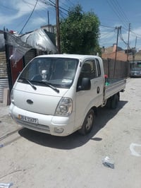كيه للايجار الشهري بدون سايق العنده عمل مستمر ويحتاج كيه موجوده 077411...