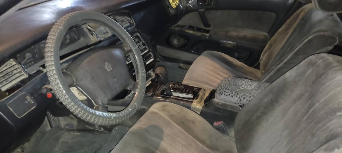 من رخصة الادمن
ماجسته موديل 92 
سياره كشره ودشبول تعبانات 
وبيه نقوصات 
اشاير تستغل بس تبقه مشتغله ما ترمش
لايت عالي ناصي شغال
هورن 
جامات كلهن يشتغلن عندك بس جهة الصدر تعلك اله بايدك
مكينتة خير من الله ما تصرف ولا بيه صوت الله شاهد مكينه تخبل ونضيفه 
سعره 20 وبيه مجال بسيط 
مكاني ناصريه مركز
*********** 
واتس واتصال فقط
