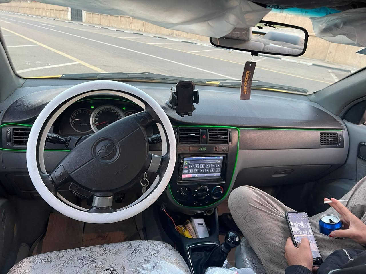 السلام عليكم أوبترا للبيع مديل ٢٠١٠ سياره جاهزه من كلشي مكينه كير عادي حداده تخم تاير جديد تبريد منظومه زنون سياره مدوشمه كشنات سفريات ارضيه والقماره رقم إنكليزي باسمي تحويل مباشر سنويه لحد ٣٠ سياره مصبوغه عام اثر جراد مبدل بيها بنيد وجاملغ مبدل بدون دواخل العنوان البصره السعر ٦٥
رقم 
***********
