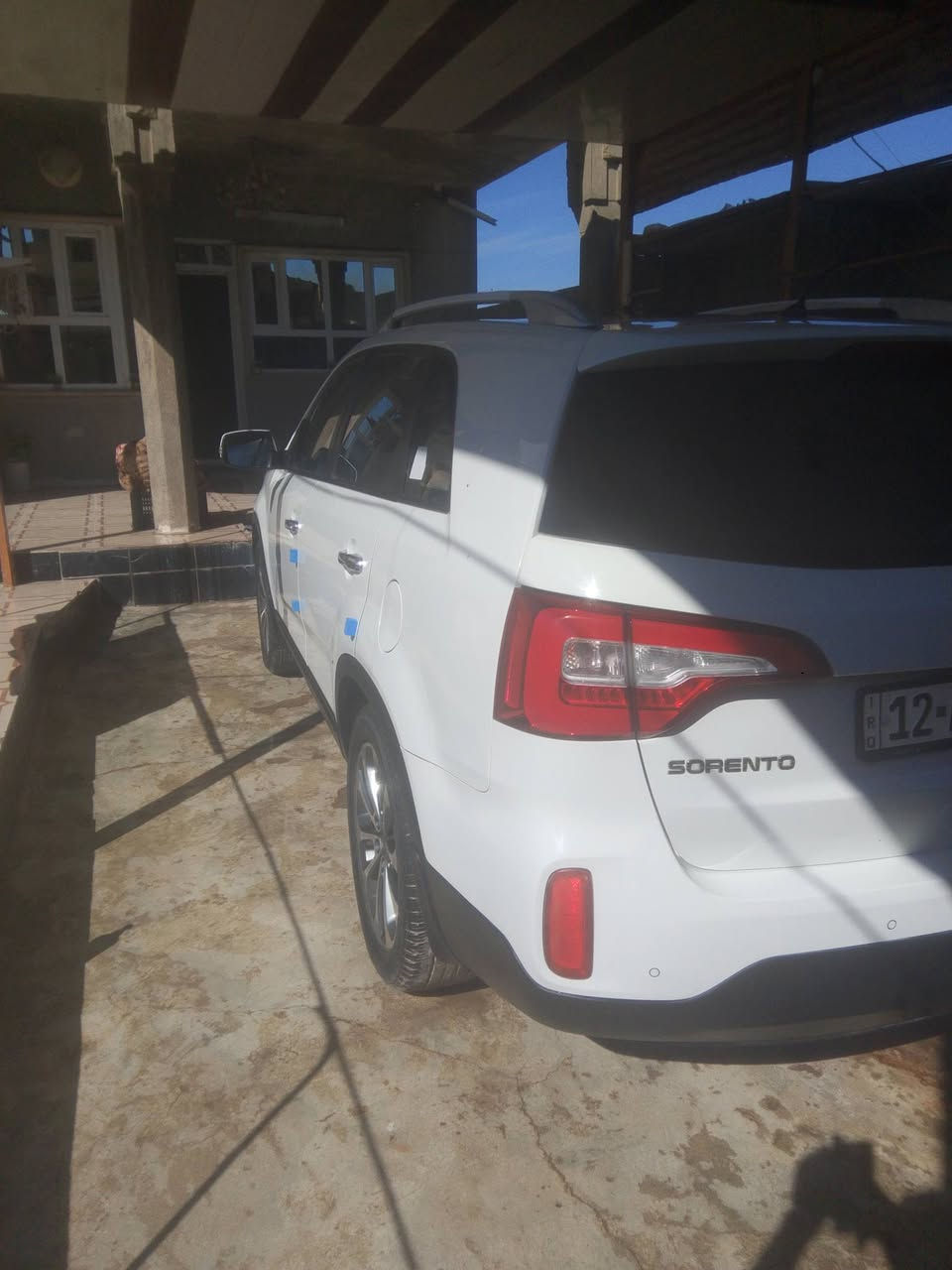كيا سورنتو 2013 1/1 فول مواصفات بانوراما تشغيل بصمه حساسات خلفي وامامي كاميرات للسيهض سياره كلين نظيفه شرطه تحويل من الشرعي اللي يريدها يجيني خاص على رقم الهاتف ***********
