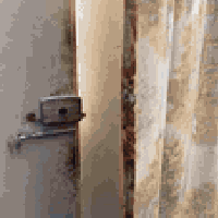 ابو درع • ١٠٠م • مسلح