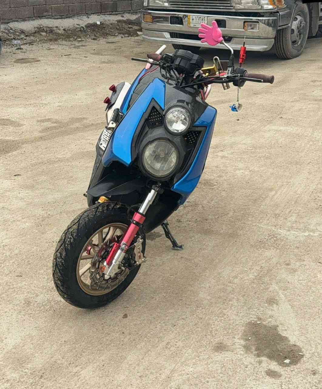 سلام عليكم جبلي مزوعه تزويد سعر ١٦٠٠قفل بدون عمله دراجه صايره عليه غاليه وتزويد غالي 
***********
