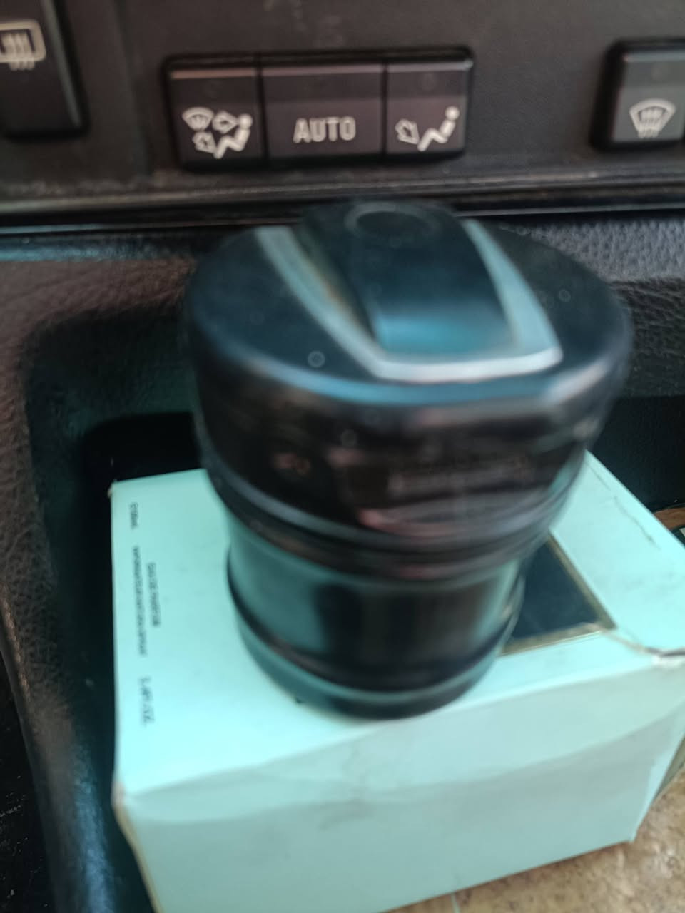 شاشه لمس اصلي جديدة بعدها لمس سريع نضام اندرويد رموت منفذ يوسبي رام فلاش  اوكس شي راقي كلش جوكر تصير مكان المسجل مال السياره لكل السيارات ترهم فدشي يخبل راقي 
سماعات اصليات بيضويات كبار صوت دمام قوي كلش عدد ثنين 2 
ستاند موبايل اصلي ماركه يشحن موبايل وثبت الموبايل وتماتيك وشحن تابسي اصلي 
نفاضه اصليه بيها ضوه ازرق داخلها 
مرايه وبيها شاشه مال كامره خلفيه وكامره خلفيه كامله جيب وشد هيه وفيشها ويارتها كامله 
الغراض شلع كلهن ب 60 الف بلاش بدون وعمله تره السعر بلاش والله بالعافيه على اليخاذهن بس مستعجل مكاني بغداد الحسينيه بالبداية قريب على الشارع الشراي يجي خاص او يتصل هذا رقمي ***********
