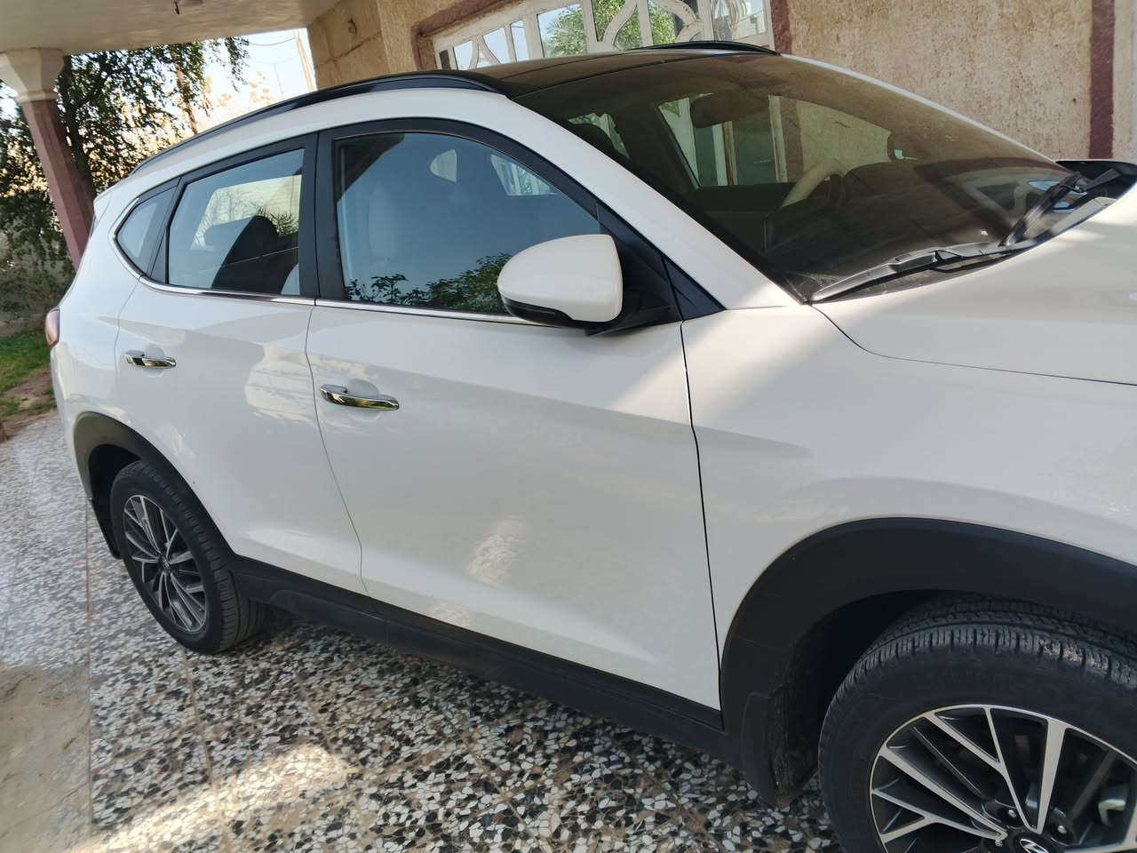 السلام عليكم
للبيع توسان 2020 خليجي الگاصد
ماشية 75  رقم بغداد 
فول مواصفات مكان السيارة بابل 
ملاحظة السيارة بيها حالوب خفيف بالبنيد 
السعر 200 بيها مجال للاستفسار الاتصال على الرقم 
***********
