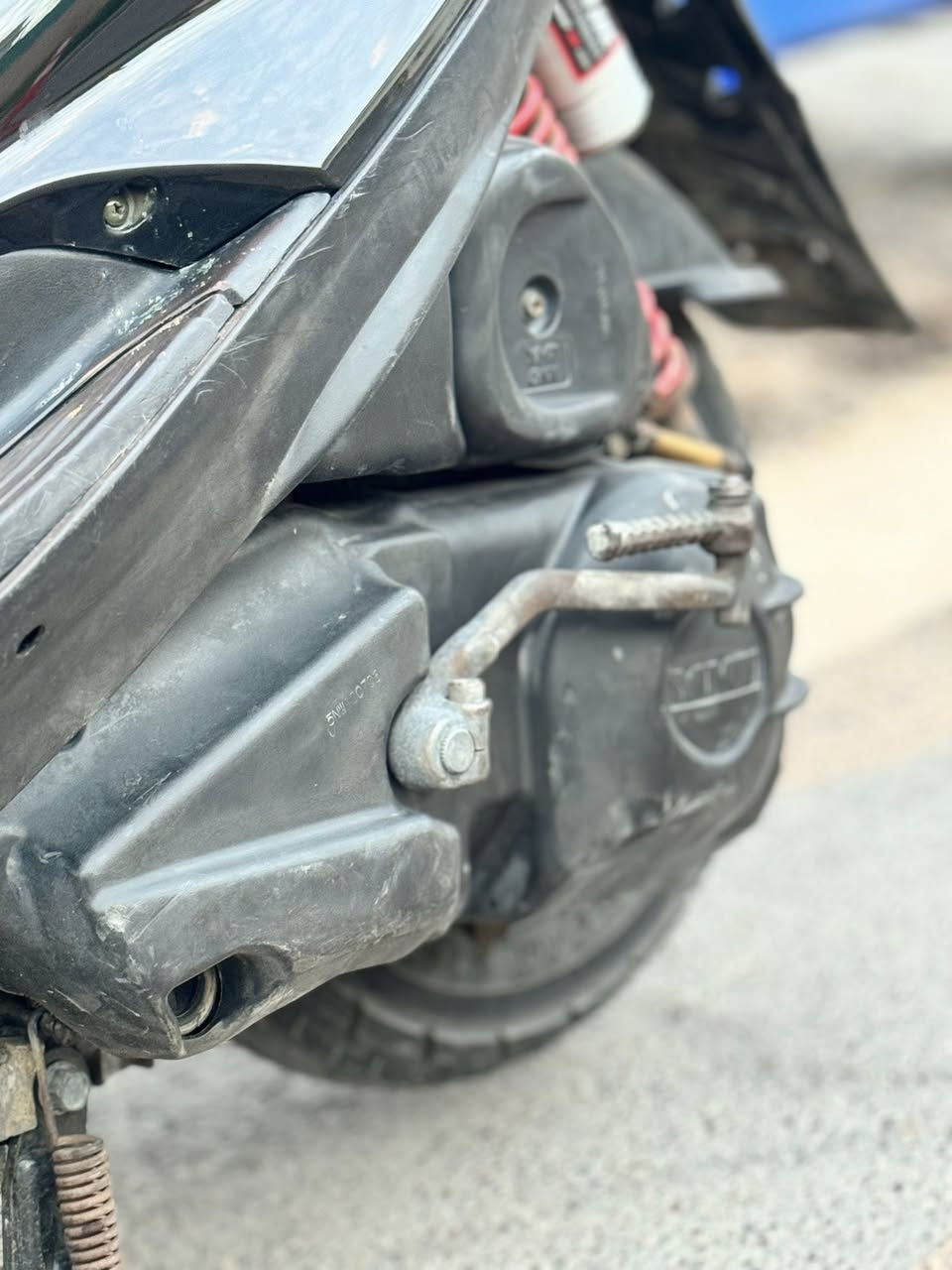 سلام عليكم شباب ماكس ١٤٠ رمبه رمبه مكينه سبانه مامخلي عليها مثل متشوفون بلصور المكينه من الداخل بعدهة ستيل دراجة خير من الله مكفوله من التاير للتاير مبدله كفرات تايوان اصلي للجمالية كهربائيات كله شغال دراجة اكفلهة من كلشي سعرها ٦٥٠ وبيها مجال مكاني بغداد مدينة الصدر ابيعلك من باب البيت دراجة تخبل بس اروح و اجي للدوام ما اطلع بيها هواي رقمي *********** اسف ع الاطالة
