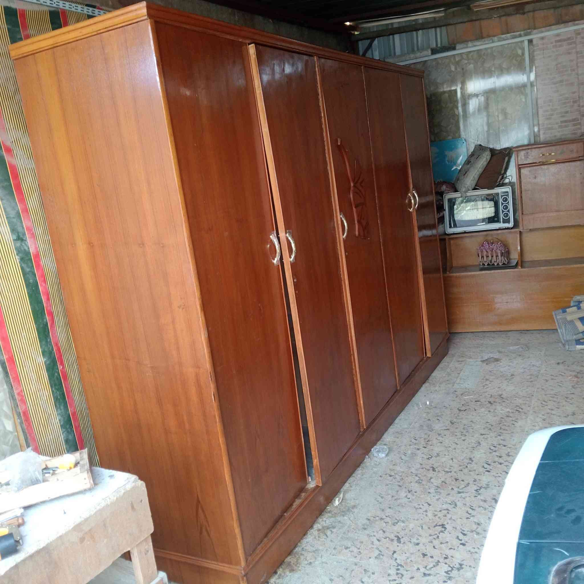 سلام عليكم اغراض للبيع مكان زعفرانيه ***********
