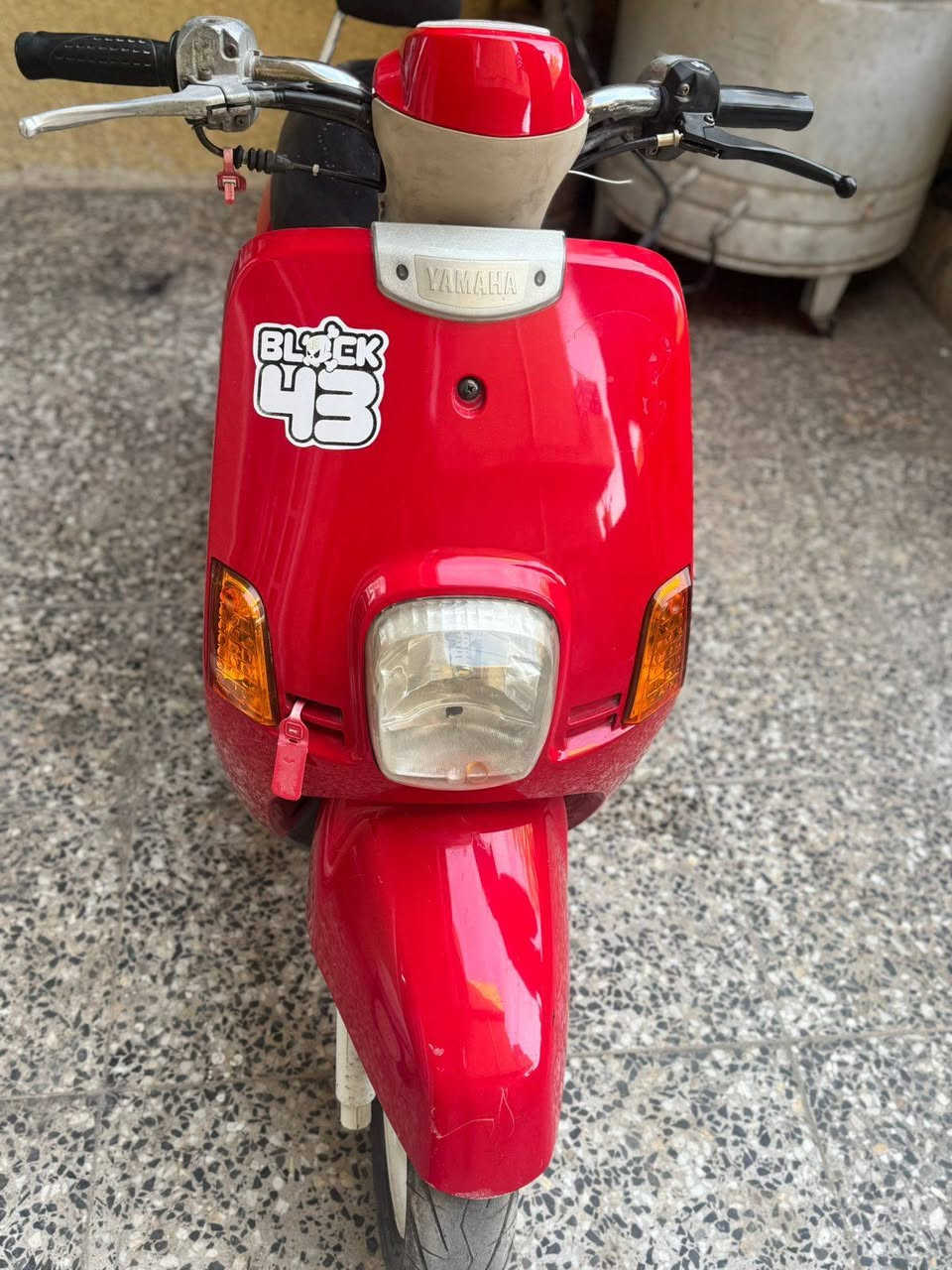 سلام عليكم دراجه بوليس كفاله عامه دراجه كلش نضيفه مستعجل عله بيعته دراجه لون مميز مامتواجد عله الفيس هاذه رقم ***********
