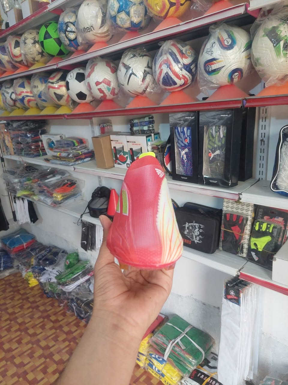 السعر 25
قياس 42
يوجد توصيل
واتساب ***********
